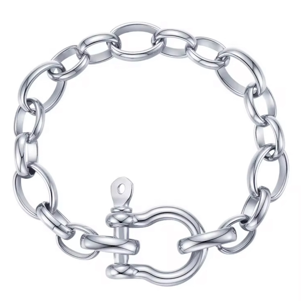 Elegant Silver Chain Bracelet
